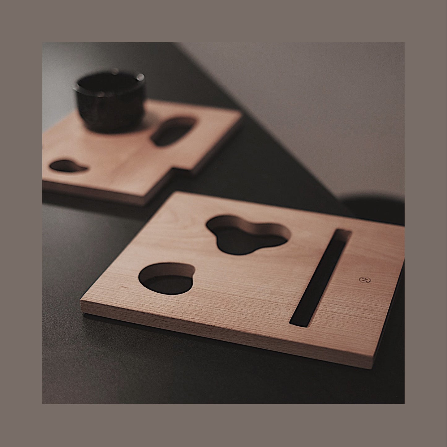 Sculpture Wooden Magazine Rack