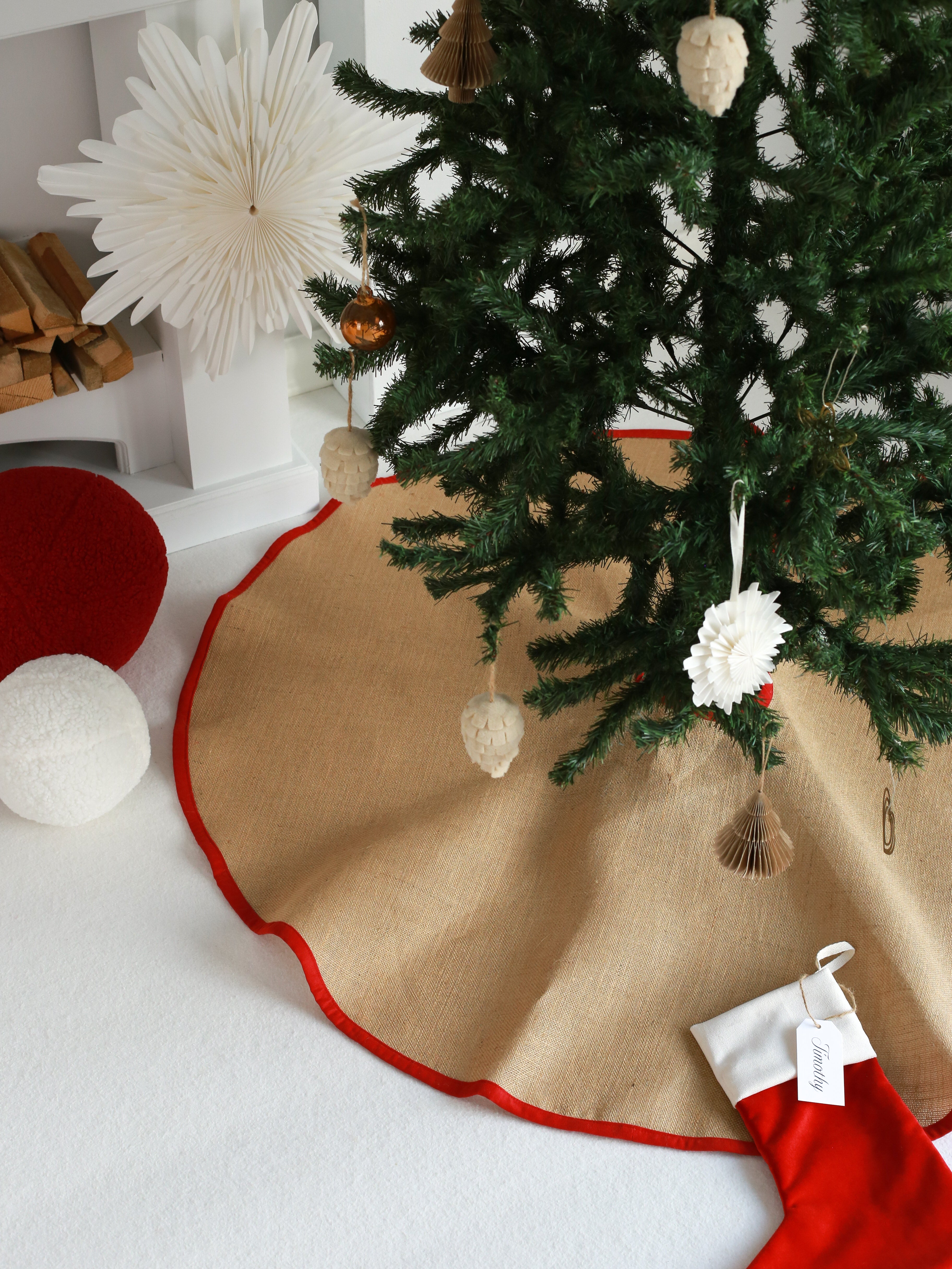 Rustic Jute Tree Skirt with Red Pom Pom Edge - Handmade orders