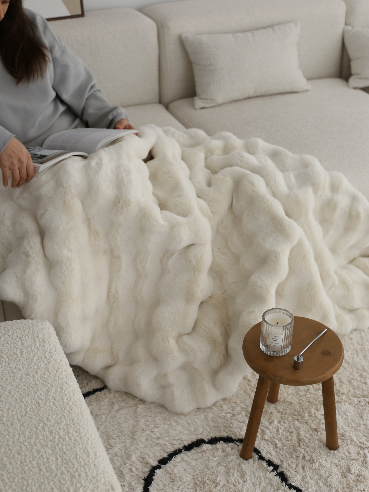 Faux Fur Throw Cloud Blanket - Cream